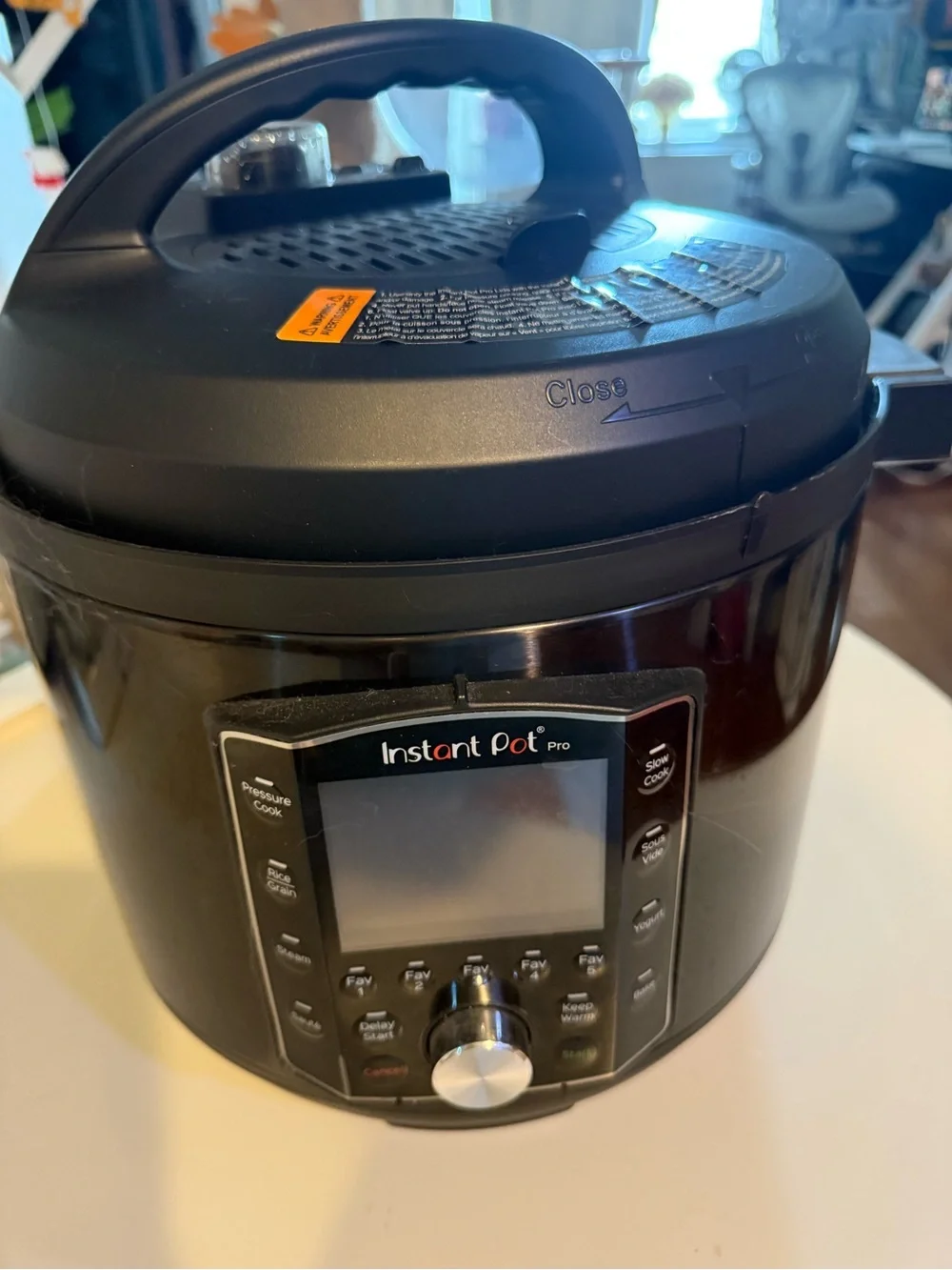 Multi Function Instant Pot Pro Electric Pressure Cooker Black - Great Condition